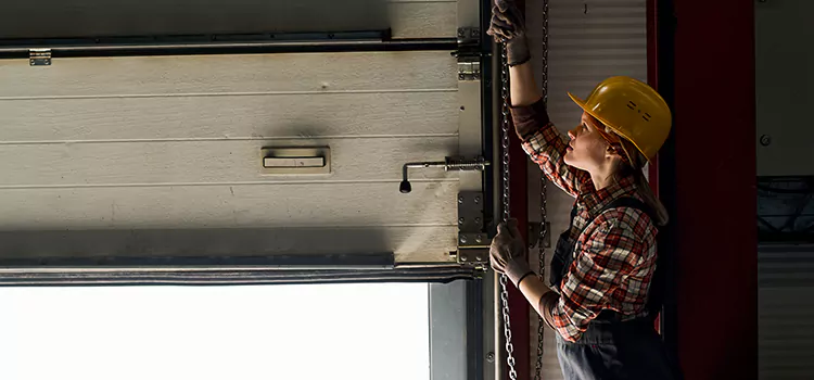 Addressing Common Garage Door Stoppage Issues in Menlo Park, CA